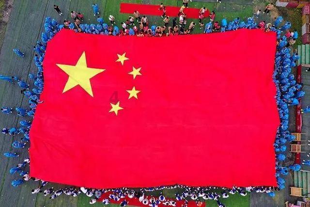 江苏南京：被骗期间看到反诈宣传海报，老夫妻琢磨一宿后报警