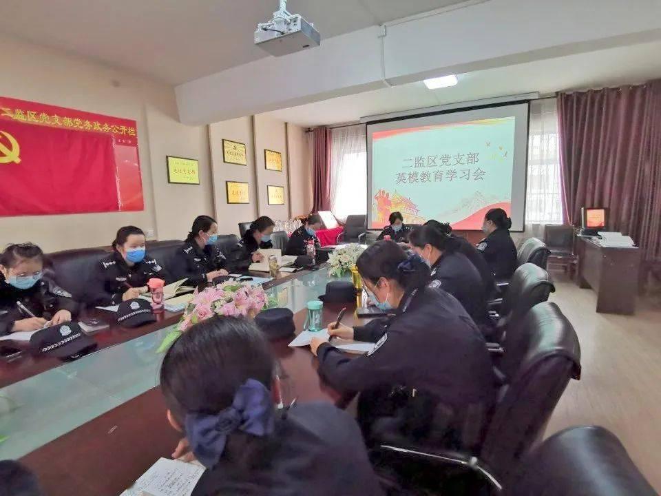 清理脏乱的宫殿