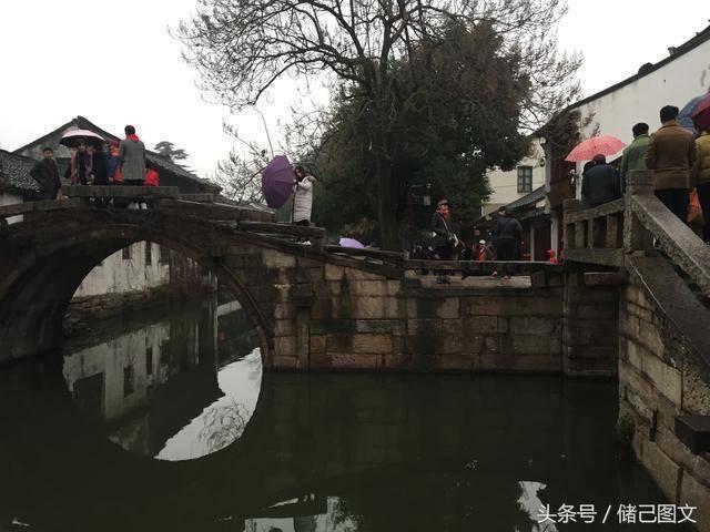 泡弹学院